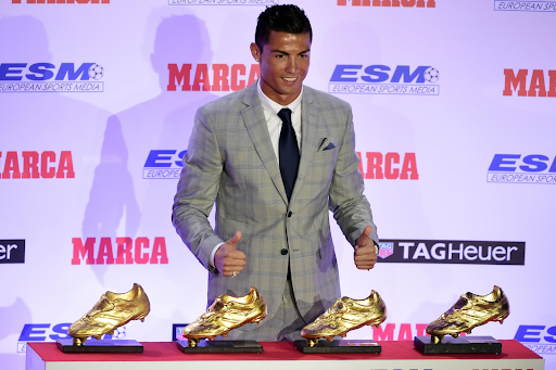 4 chiếc giày vàng là số lượng mà Ronaldo đang sở hữu trong sự nghiệp