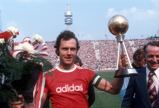 Franz Beckenbauer là một trong những huyền thoại vĩ đại trong lịch sử bóng đá