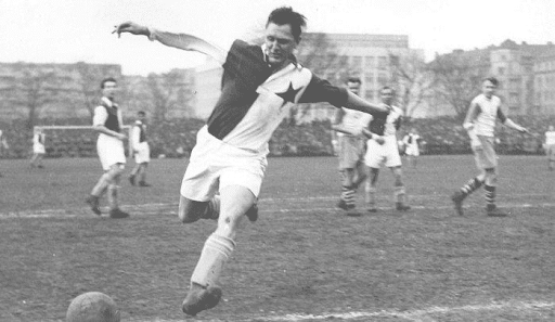 Huyền thoại bóng đá Josef Bican và những tranh cãi về con số bàn thắng ông ghi được