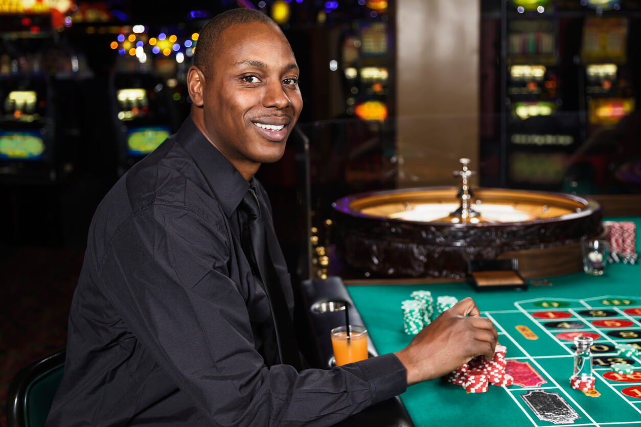 South African Casino Players Are Moving Online Fast. No Deposit Bonuses Are How They Start